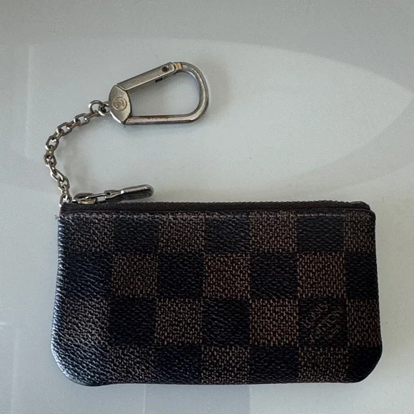 Louis Vuitton Key Pouch - Picture 2 of 6